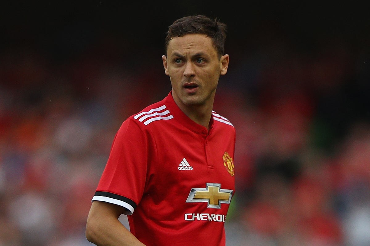 中展現了他 中展現了他